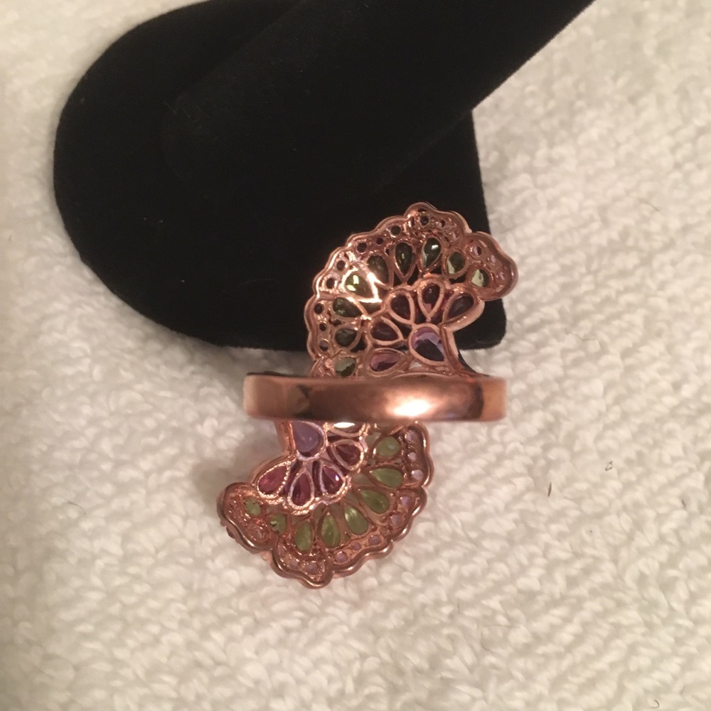 Ring - Picture 3 of 3